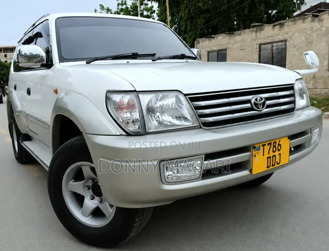 Toyota Land Cruiser Prado 2003 White