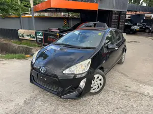 Toyota Aqua 2015 Black