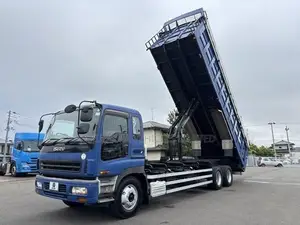 Isuzu Giga Truck