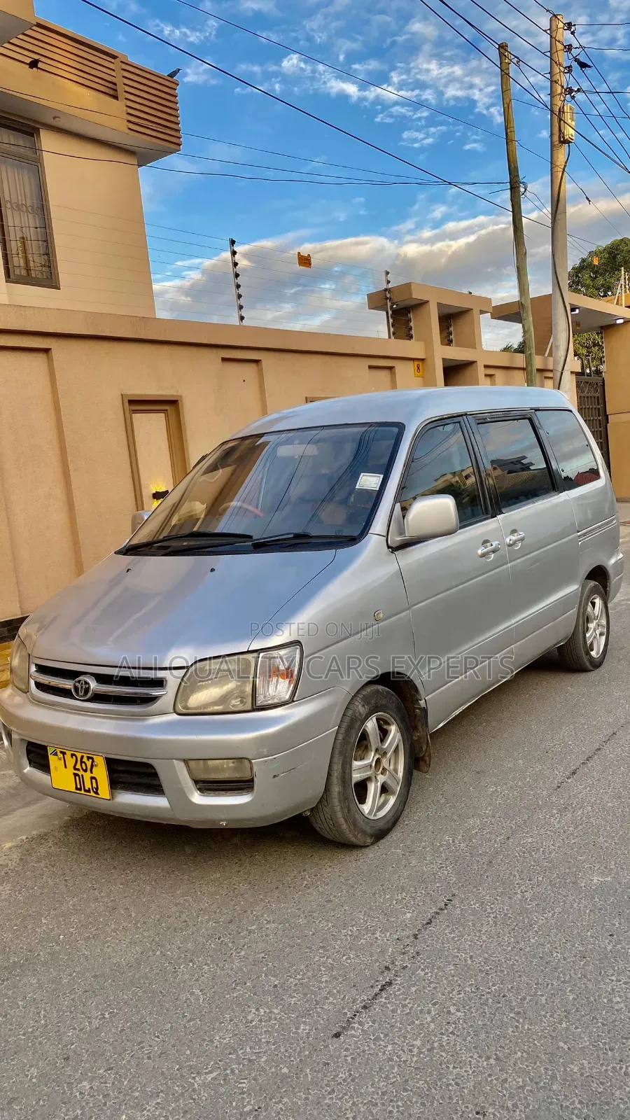 Toyota Noah 2001