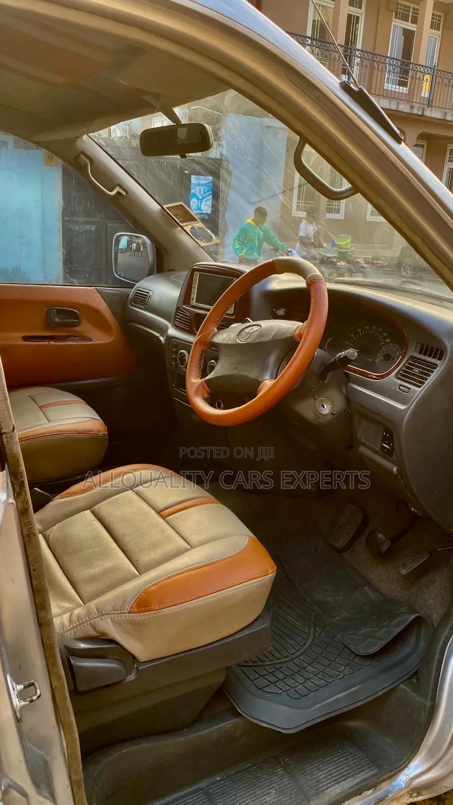 Toyota Noah 2001