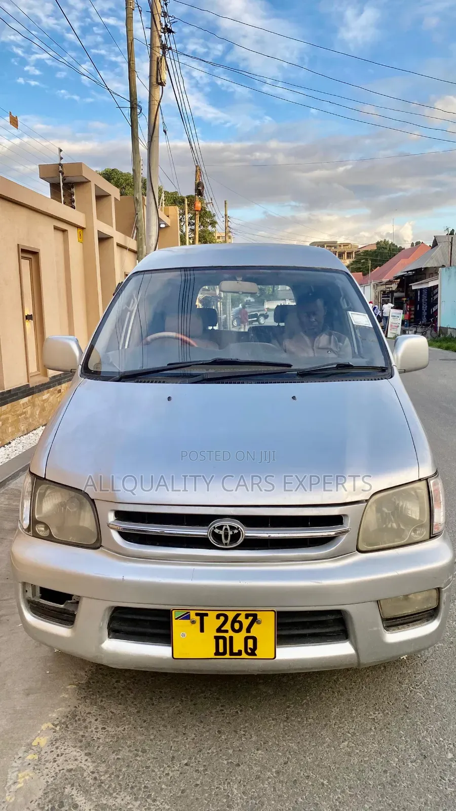Toyota Noah 2001