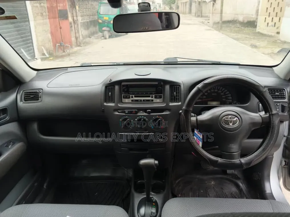 Toyota Probox 2004 Silver