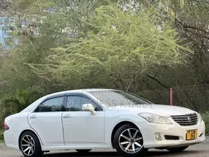 Toyota Crown 2008 White