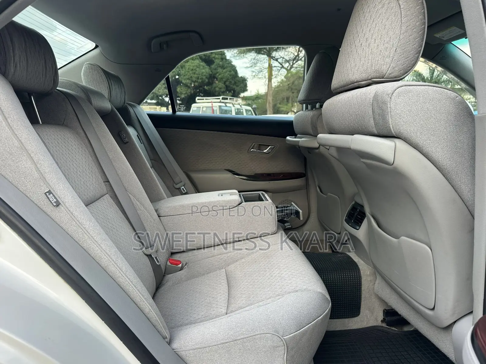 Toyota Crown 2008 White