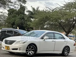 Toyota Crown 2008 White