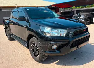 Toyota Hilux Revo Double Cab Deisel 2.8 AWD 2018 Black