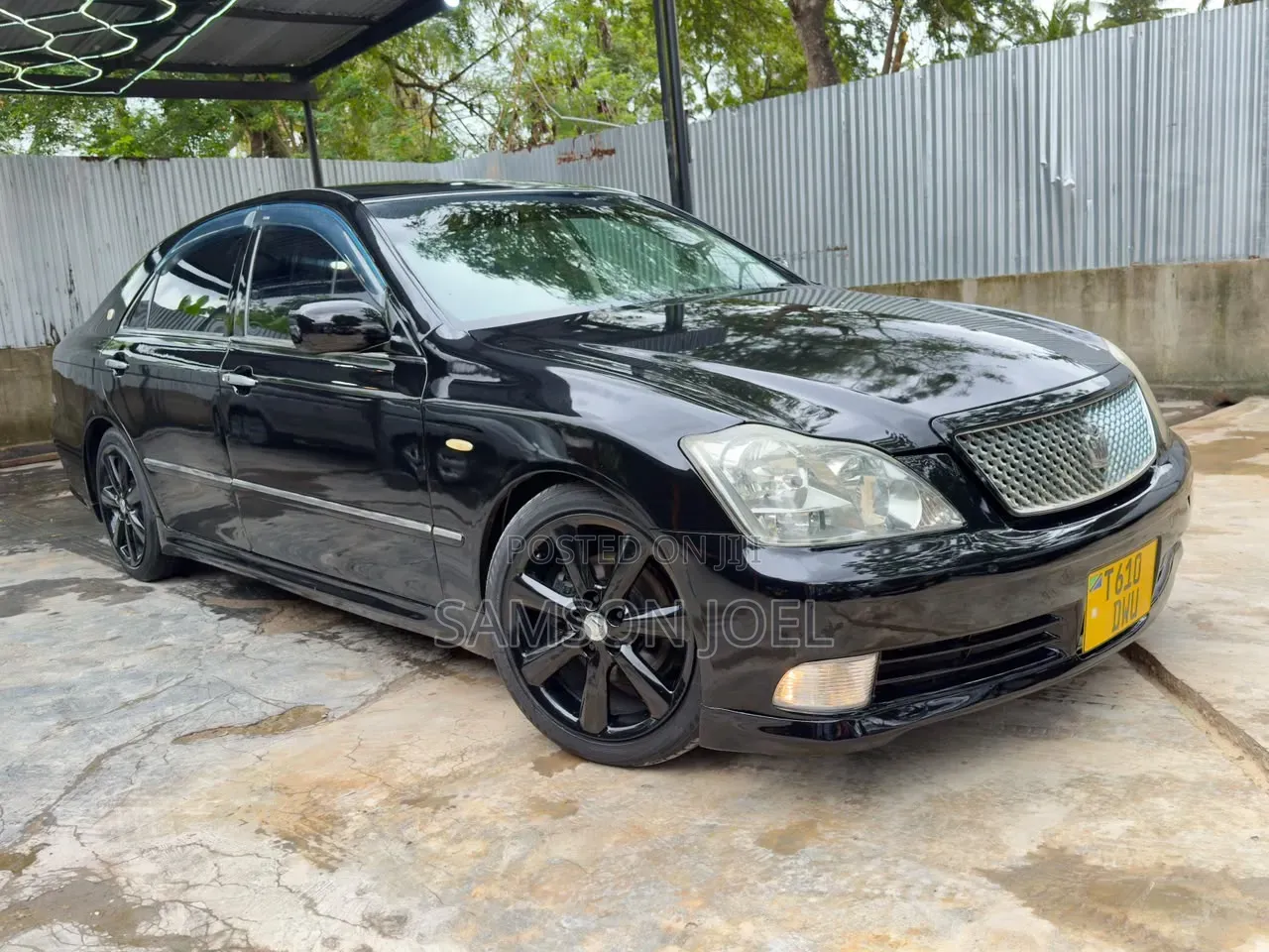 Toyota Crown 2006 Black