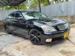 Toyota Crown 2006 Black