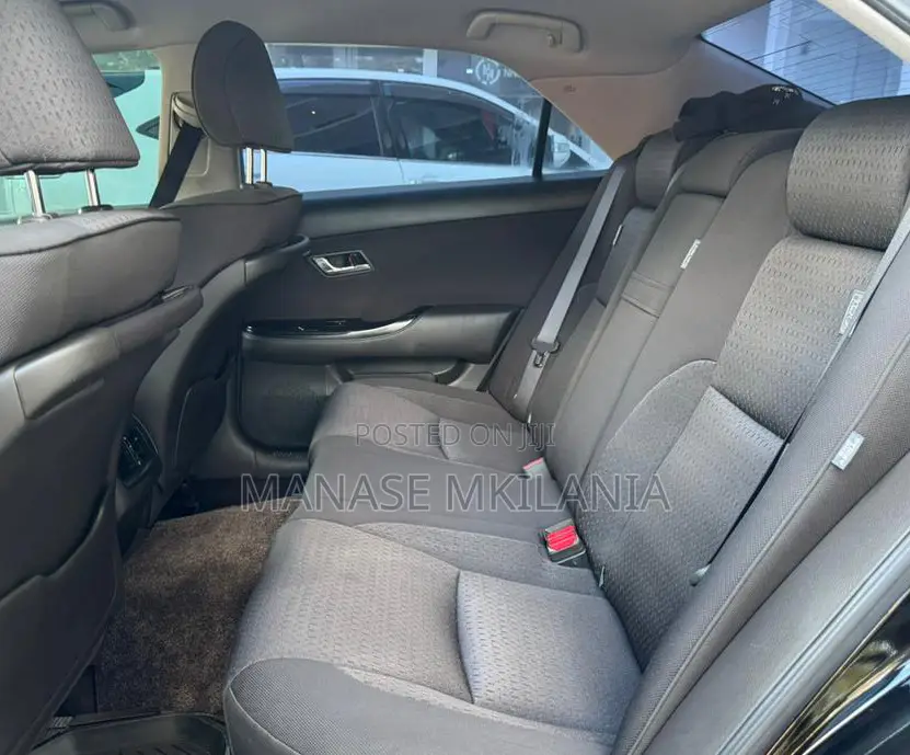 Toyota Crown 2009 Black