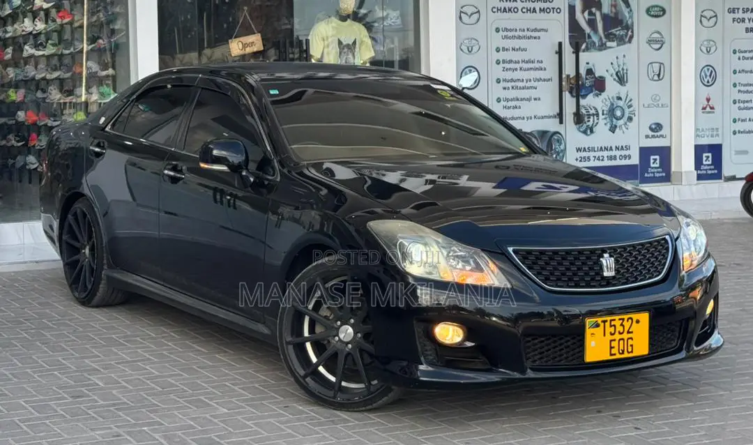 Toyota Crown 2009 Black
