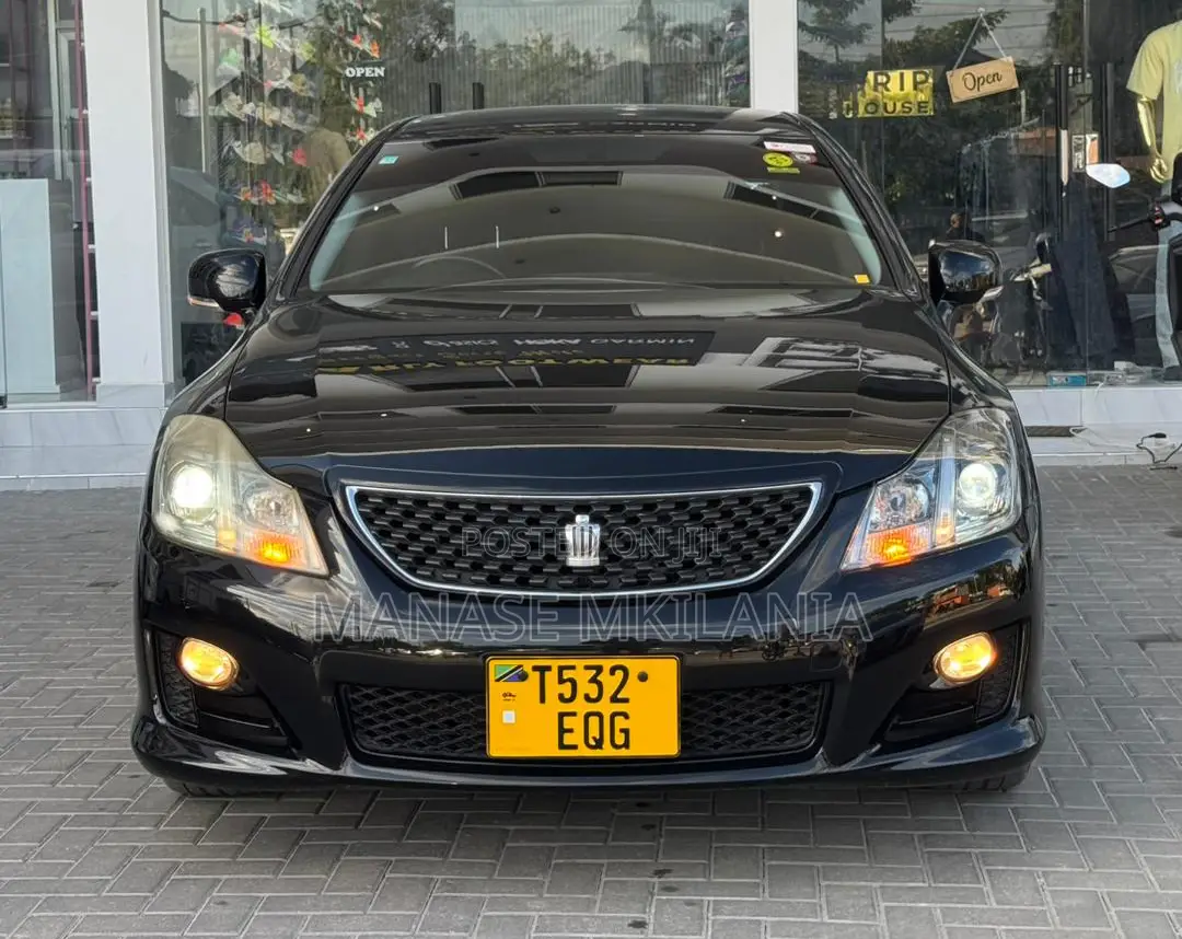 Toyota Crown 2009 Black