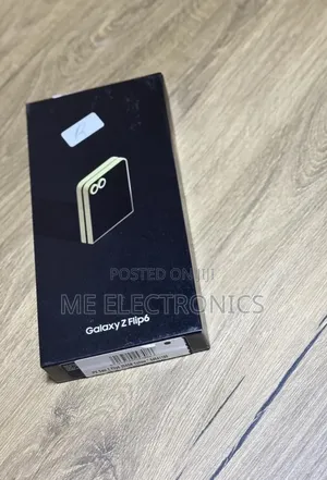 New Samsung Galaxy Z Flip6 256 GB Blue