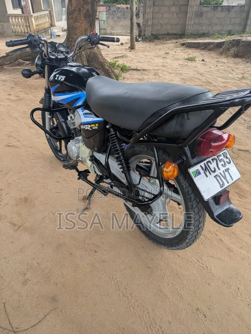 TVS HLX 125 2024 Black