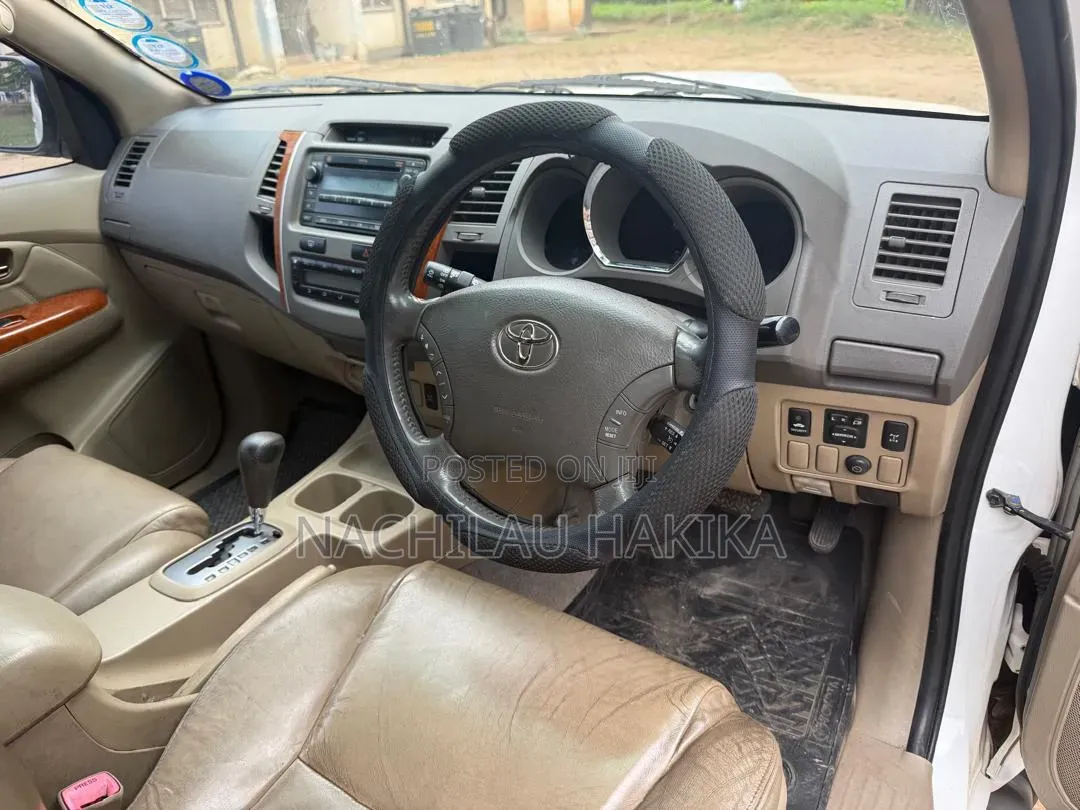 Toyota Fortuner 2012 White