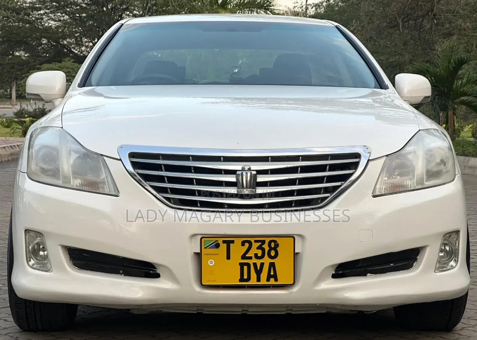 Toyota Crown 2008 White