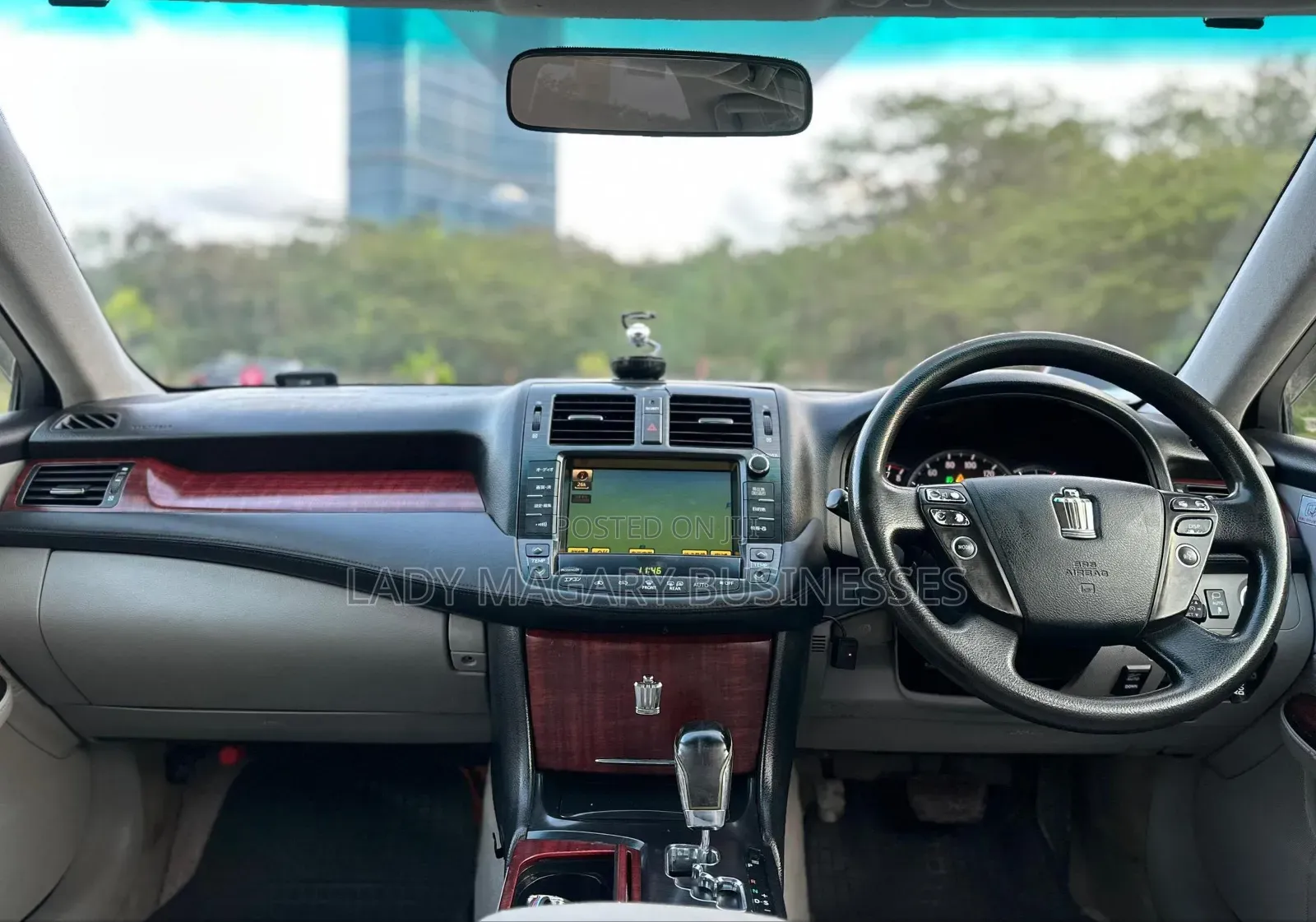 Toyota Crown 2008 White