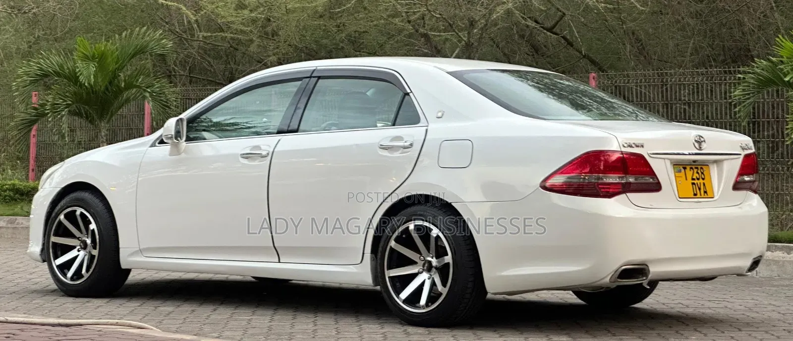 Toyota Crown 2008 White