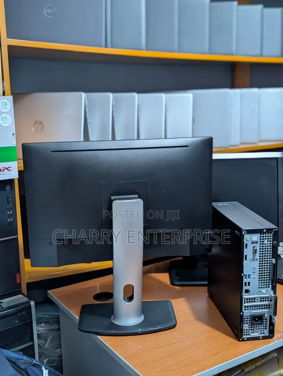 Dell Optiplex 3080 SFF Desktop Core I5 8gb Ram 500gb HDD 22 Inch