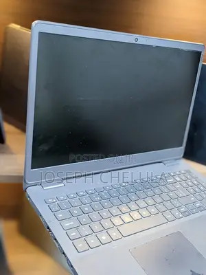 Laptop Dell Vostro 13 5300 8GB Intel Core i5 HDD 320GB