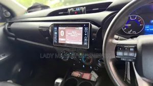 Toyota Hilux 2016 Gray