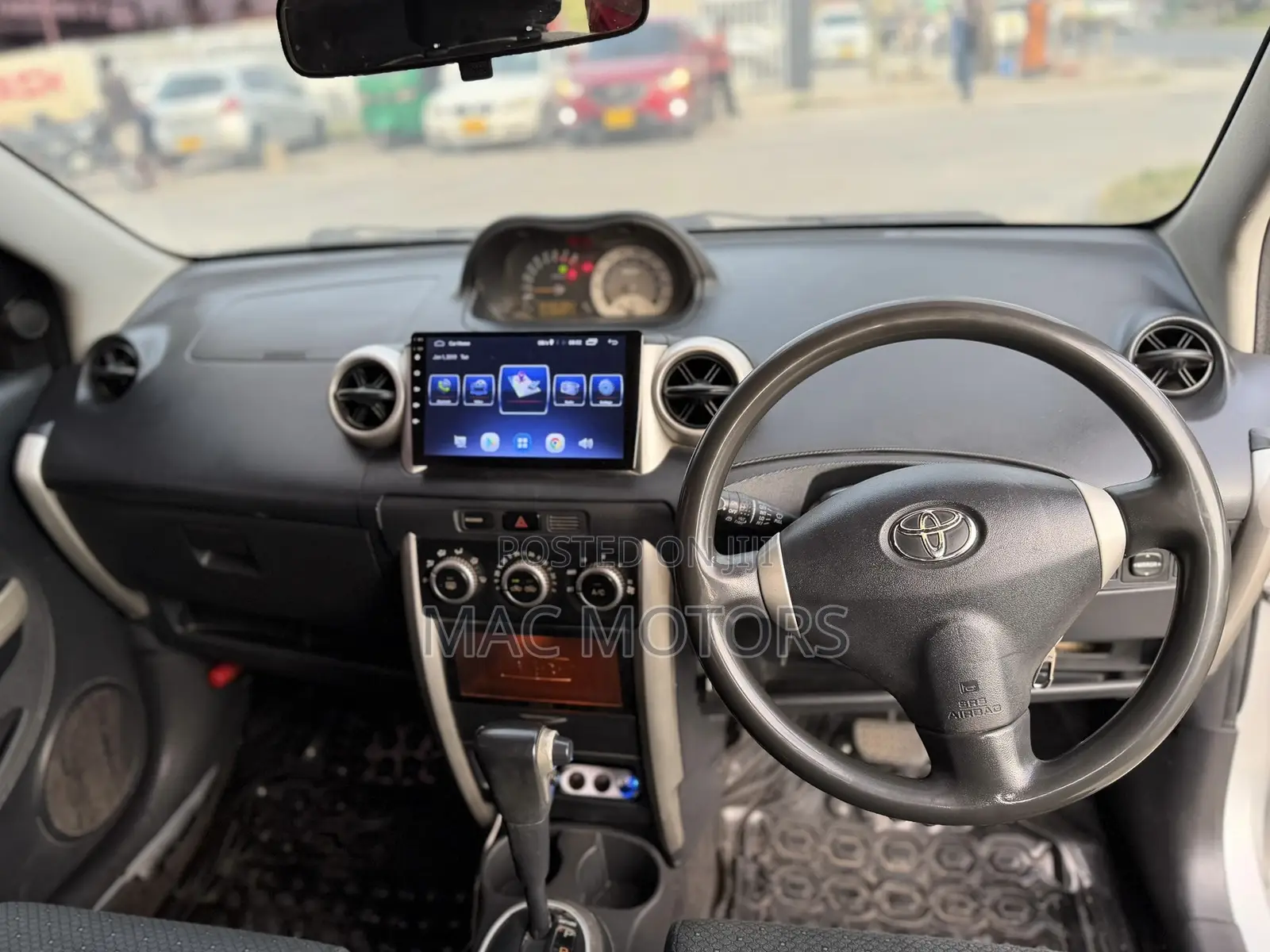 Toyota IST 2005 Silver