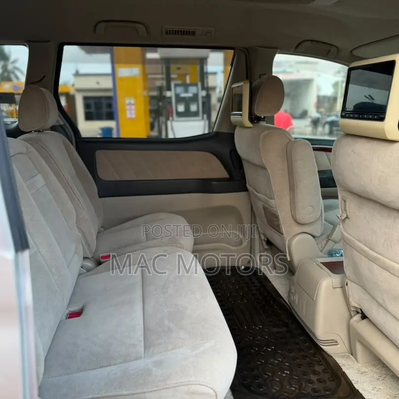 Toyota Alphard 2005 Silver