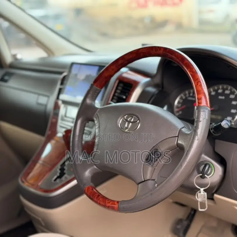 Toyota Alphard 2005 Silver