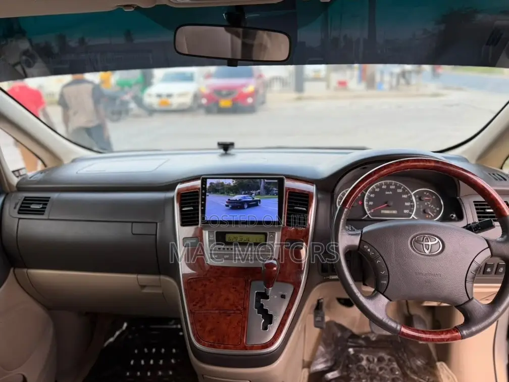 Toyota Alphard 2005 Silver