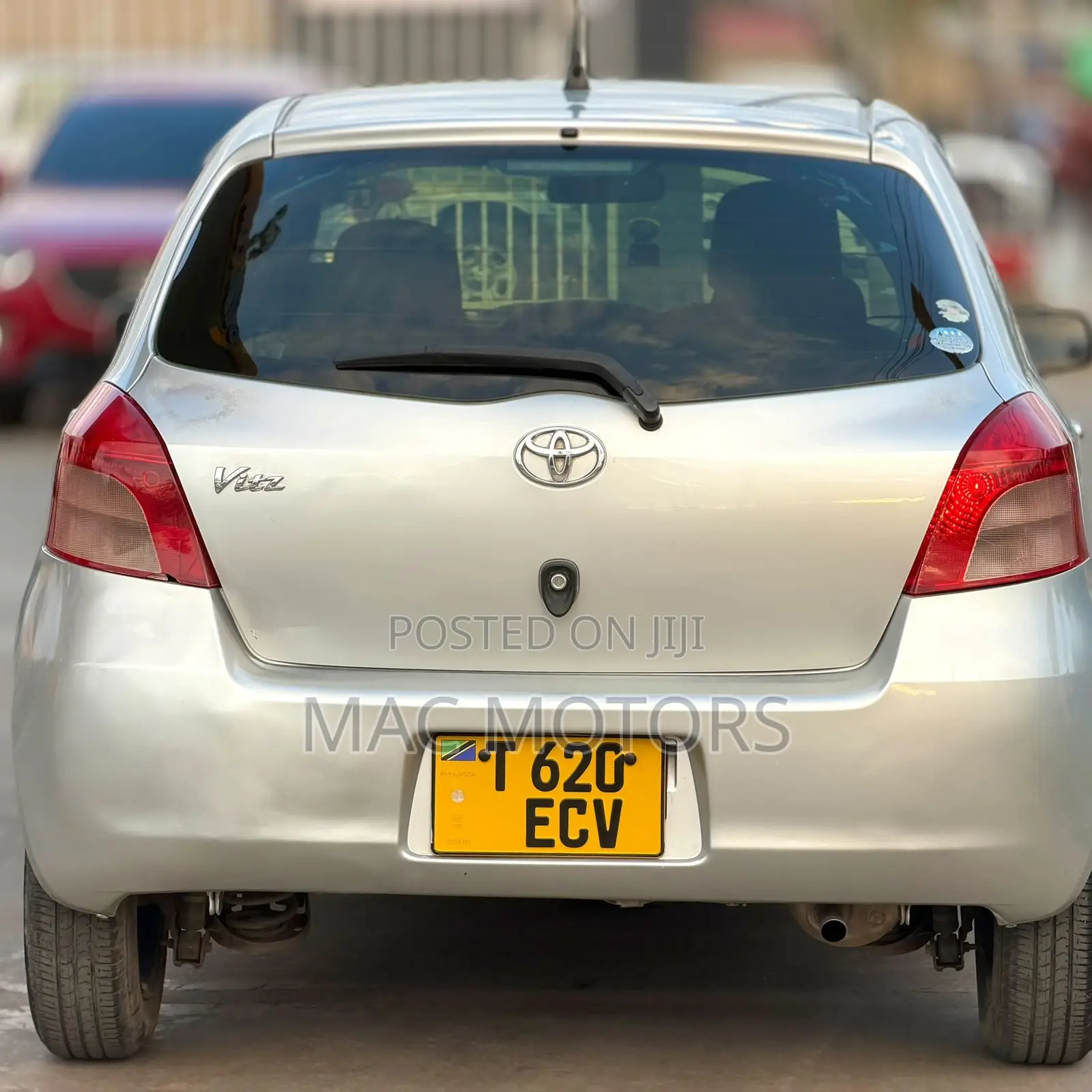 Toyota Vitz 2008 Silver