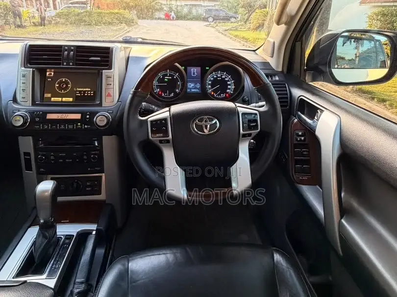 Toyota Land Cruiser Prado 3.0 TD 2010 White