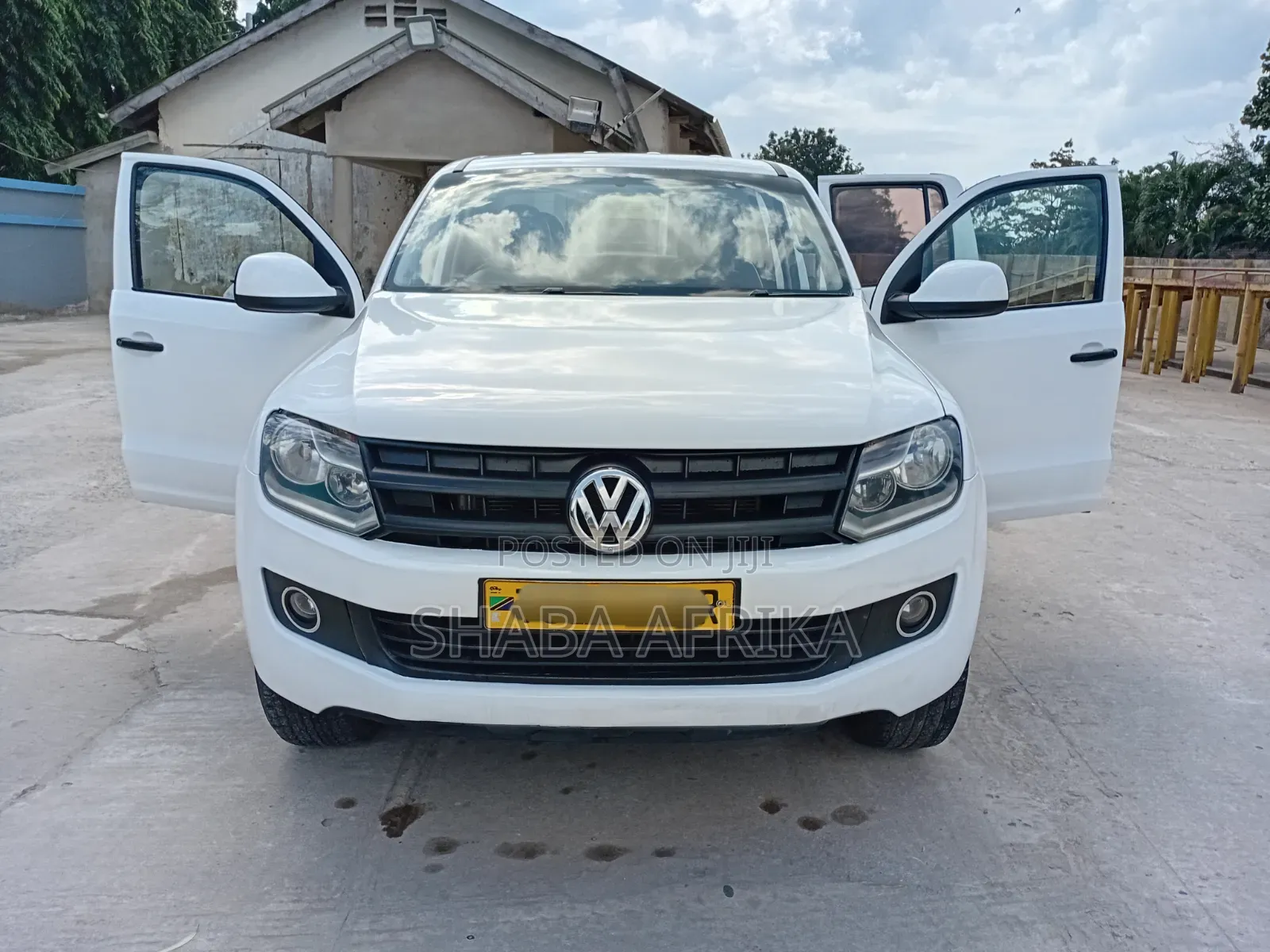 Volkswagen Amarok 2014 White