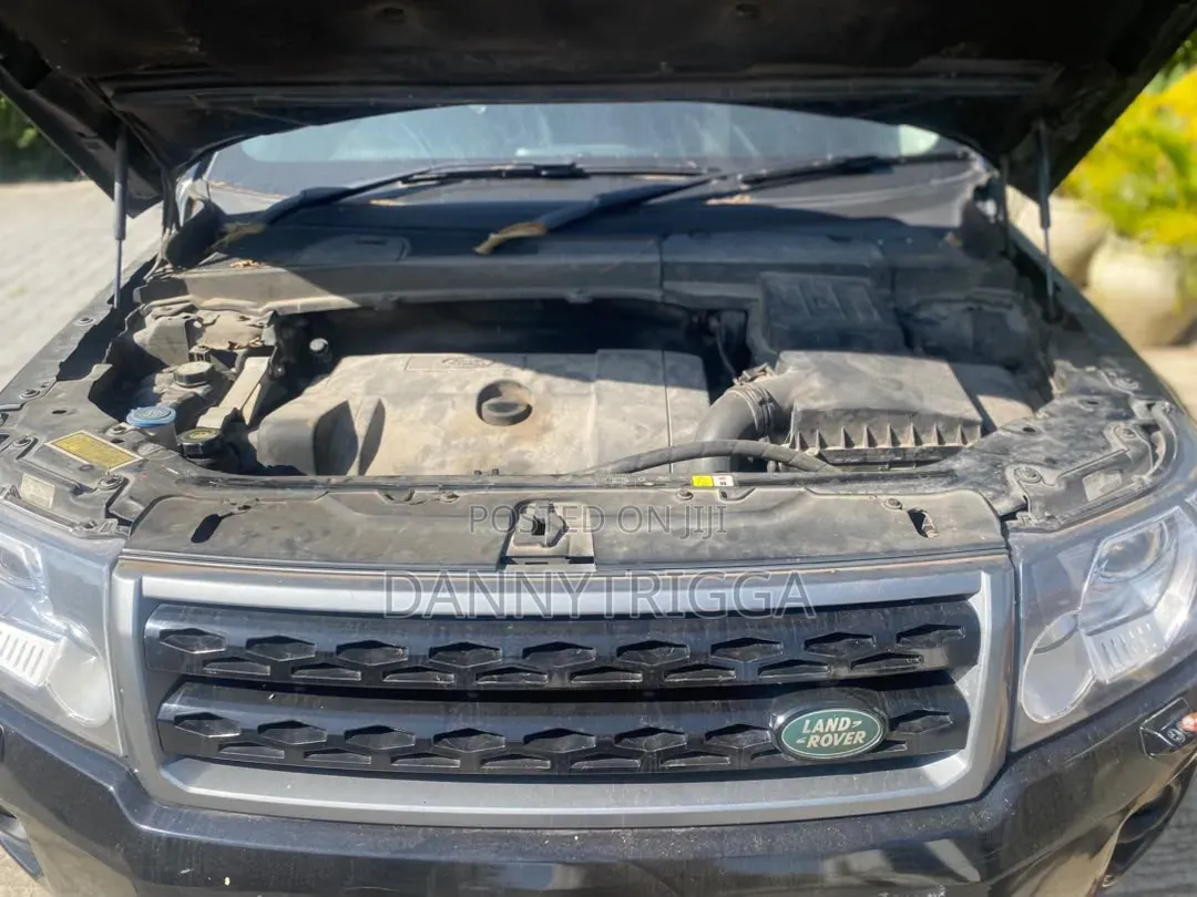 Land Rover Freelander 3.2 i6 HSE Automatic 2010 Black