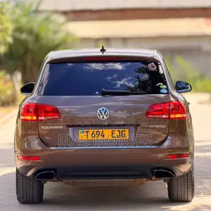 Volkswagen Touareg 2014 Brown