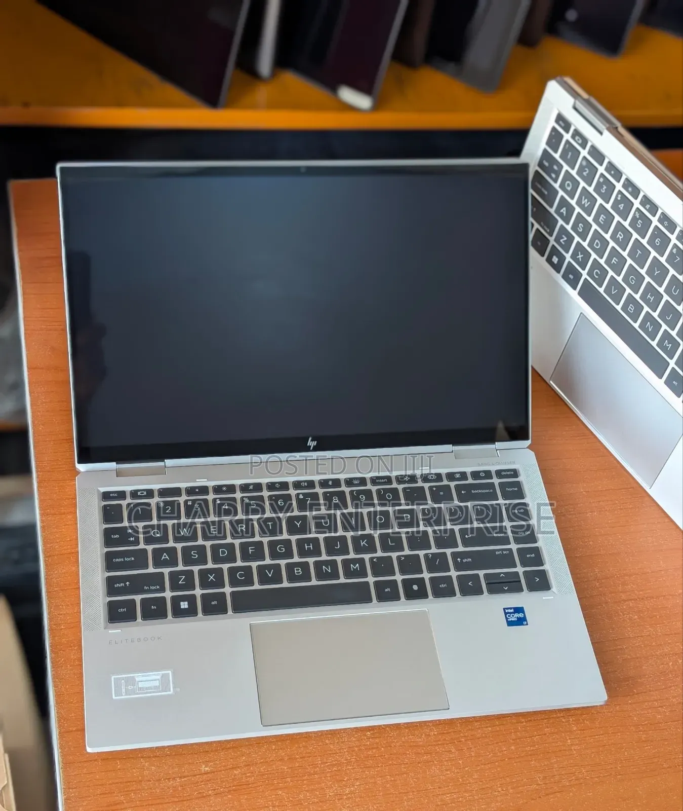 Laptop HP EliteBook 1040 G8 16GB Intel Core i7 SSD 512GB