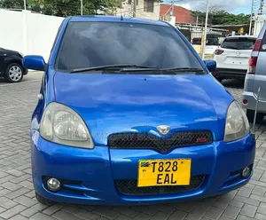 Toyota Vitz 1.5 FWD 5dr 2004 Blue