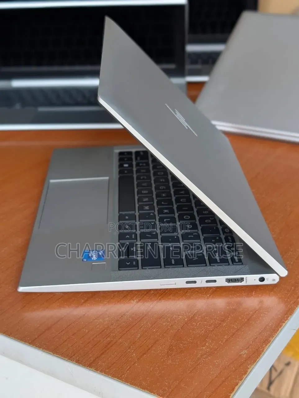 Laptop HP EliteBook 830 G8 16GB Intel Core i7 SSD 512GB