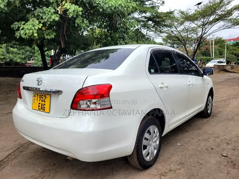 Toyota Belta 2007 White