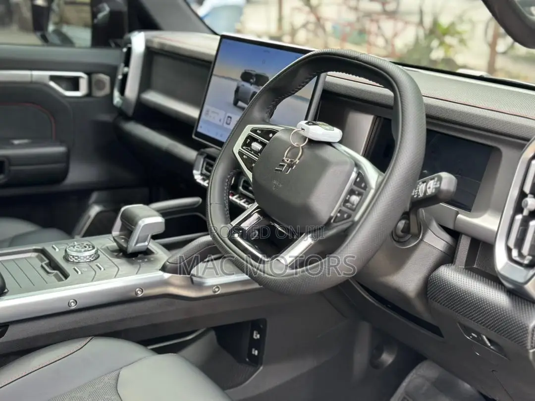 Jetour T2 2.0 Petrol AWD 2025 Black