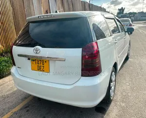Toyota Wish 2004 White