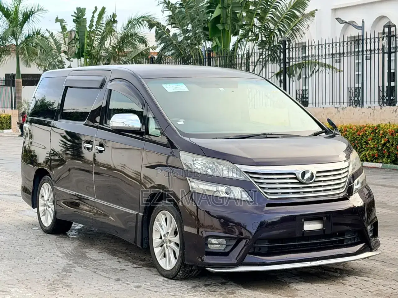 Toyota Vellfire 2008