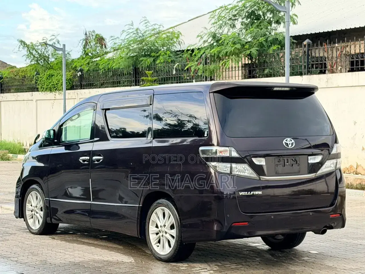 Toyota Vellfire 2008