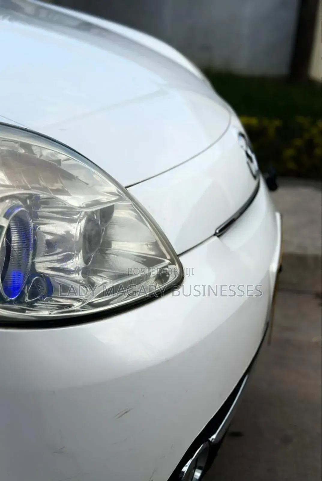 Mazda Verisa 2008 White