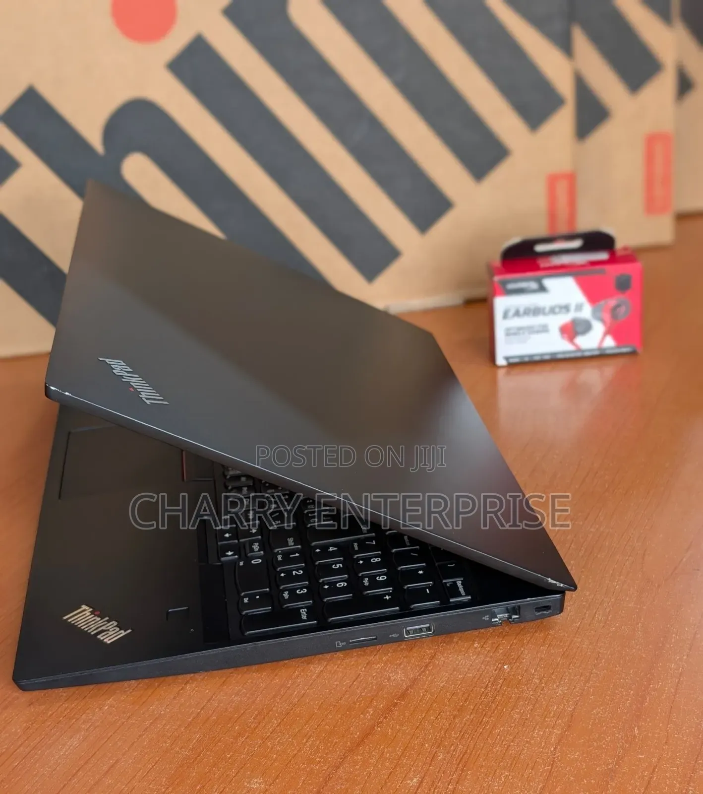 New Laptop Lenovo ThinkPad E580 8GB Intel Core i3 SSD 256GB