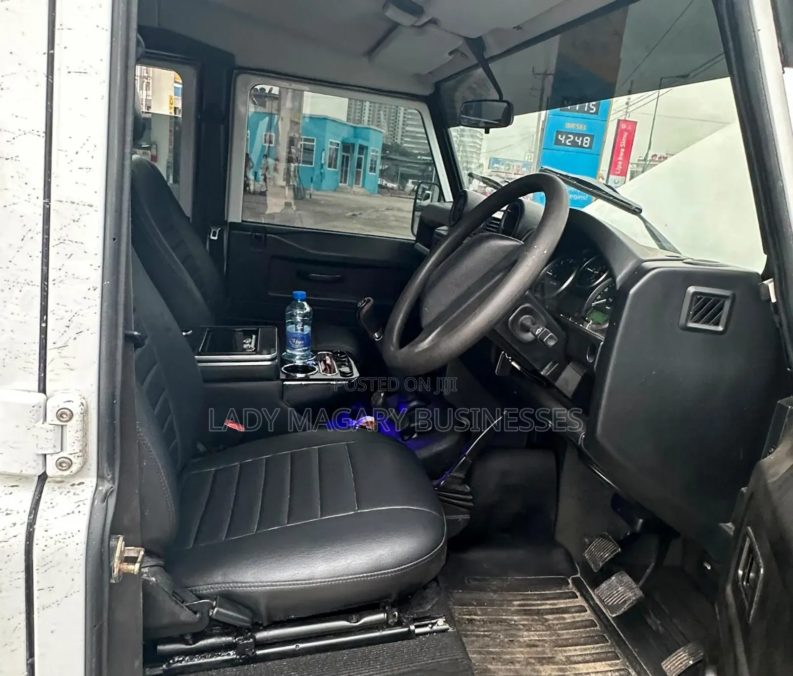 Land Rover Defender 2015 White