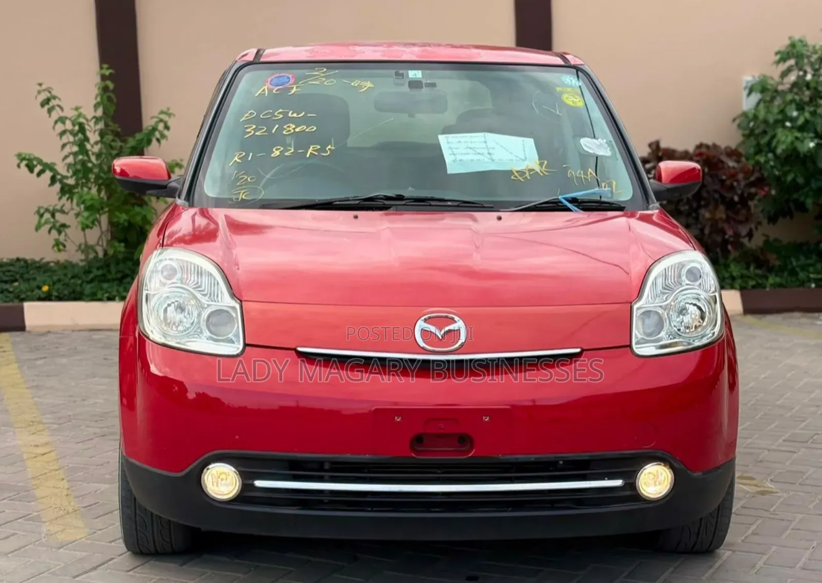 Mazda Verisa 2009 Red