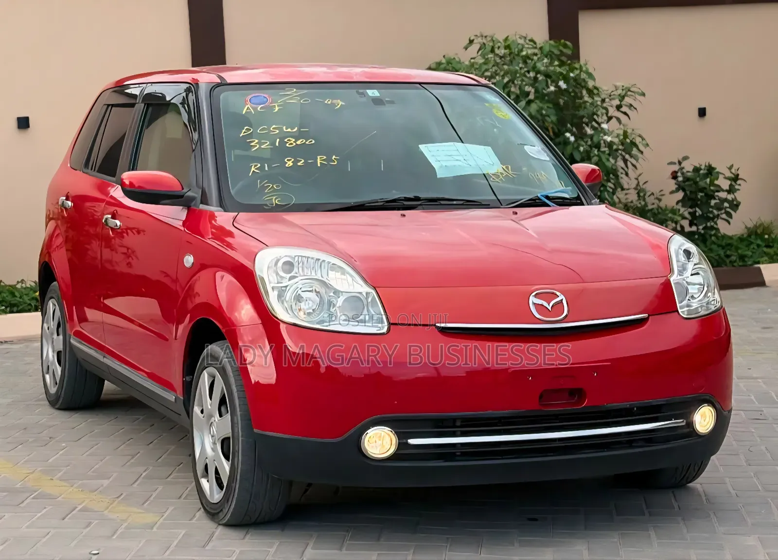 Mazda Verisa 2009 Red