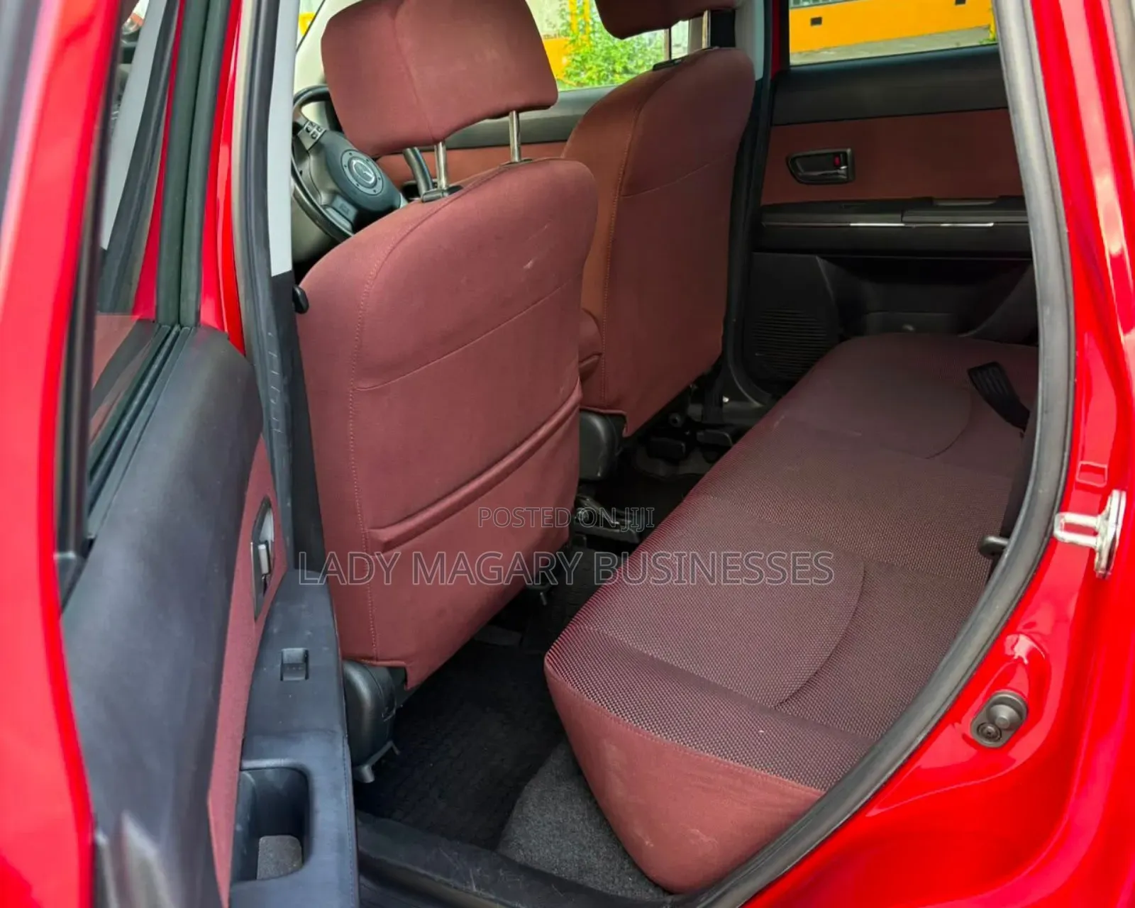 Mazda Verisa 2009 Red