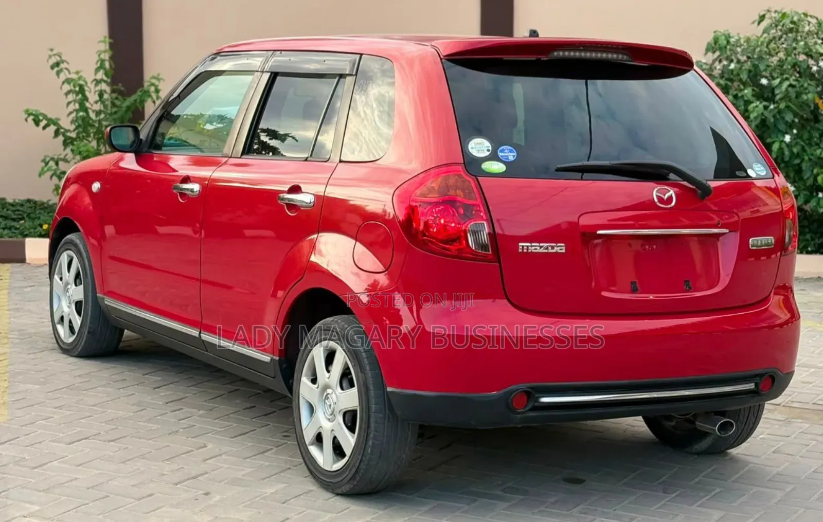 Mazda Verisa 2009 Red