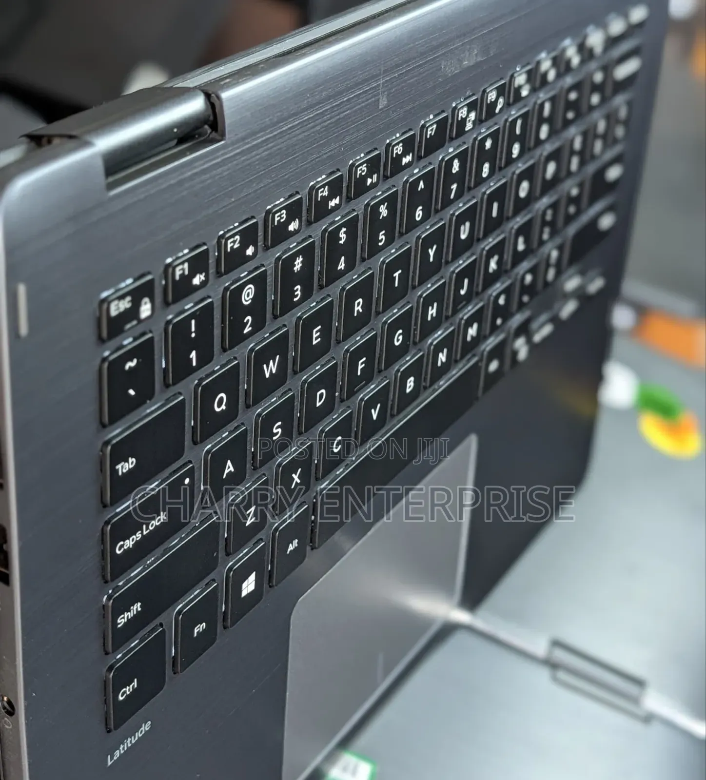 Laptop Dell Latitude 13 3379 8GB Intel Core i3 SSD 256GB